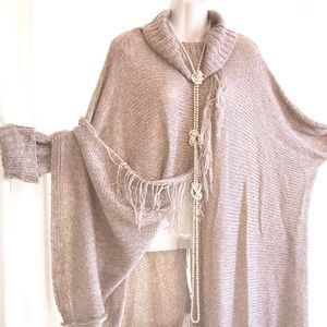 NWT BOHO Fringe Lagenlook Sweater Poncho